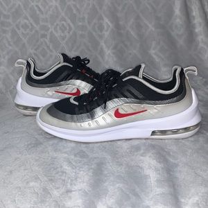 Nike Air Max Axis